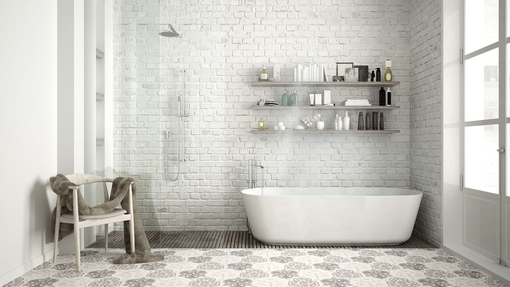 Piastrelle bagno: idee e soluzioni per renderlo più bello 5 Immagine di bagno bianco vintage
