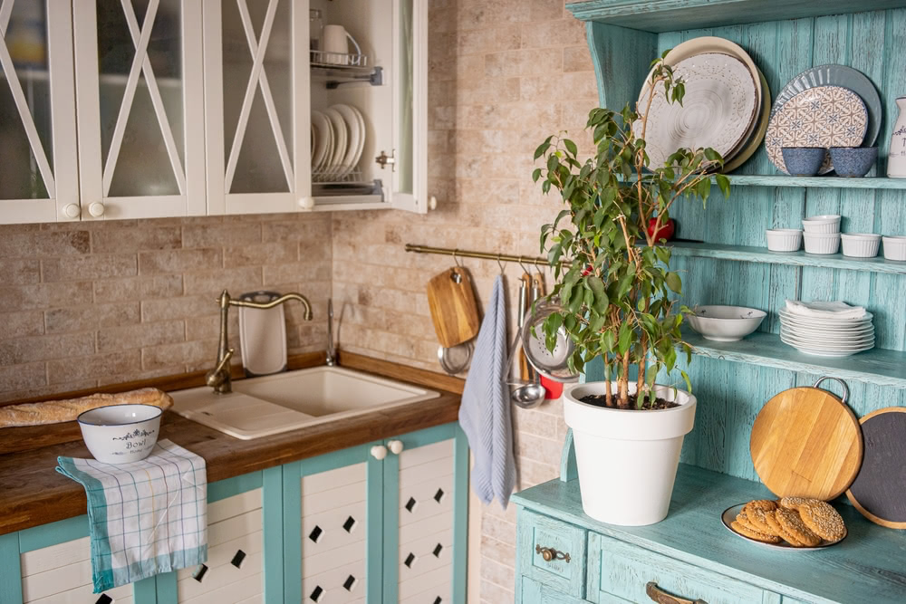 Come trasformare la casa con l'arredamento provenzale 7 Immagine di cucina country