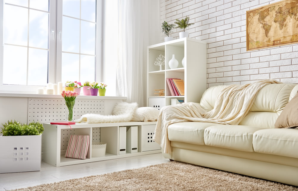 Come realizzare un restyling della casa? 2 Immagine di salotto total white