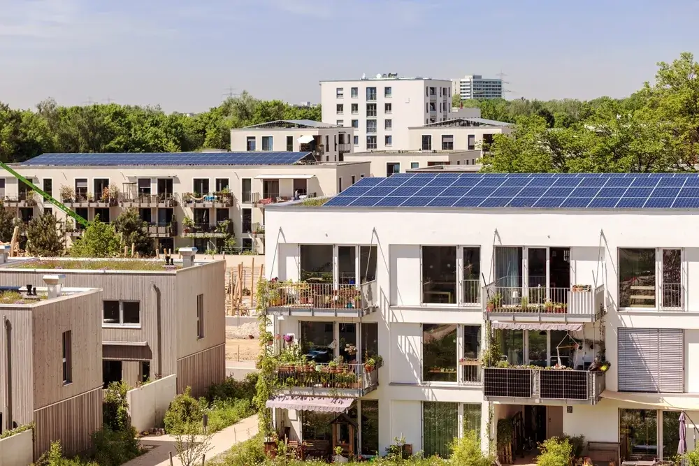 Solare termico: tipi di collettori e pannelli 3 Immagine di pannelli fotovoltaici