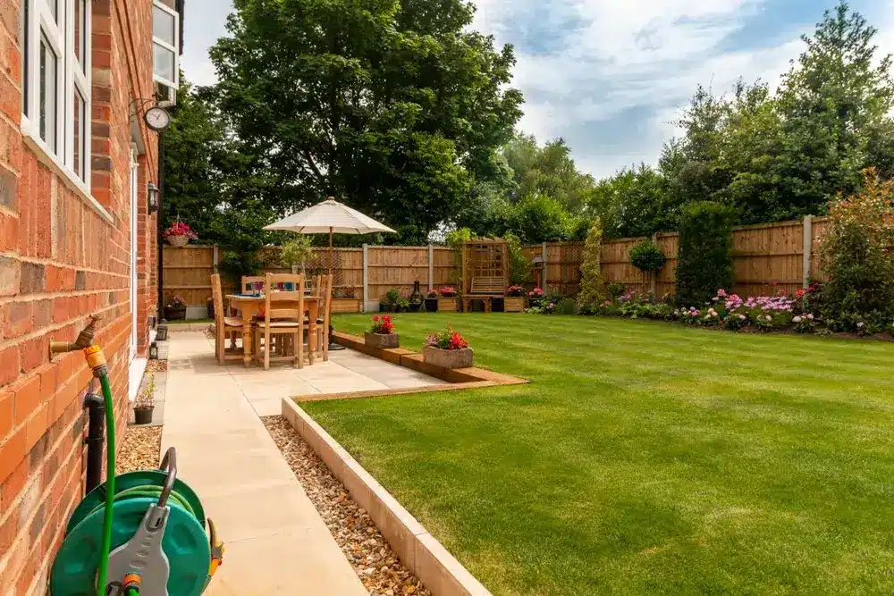 Arredamento outdoor: quali scelte fare? 3 Immagine di stile inglese giardino