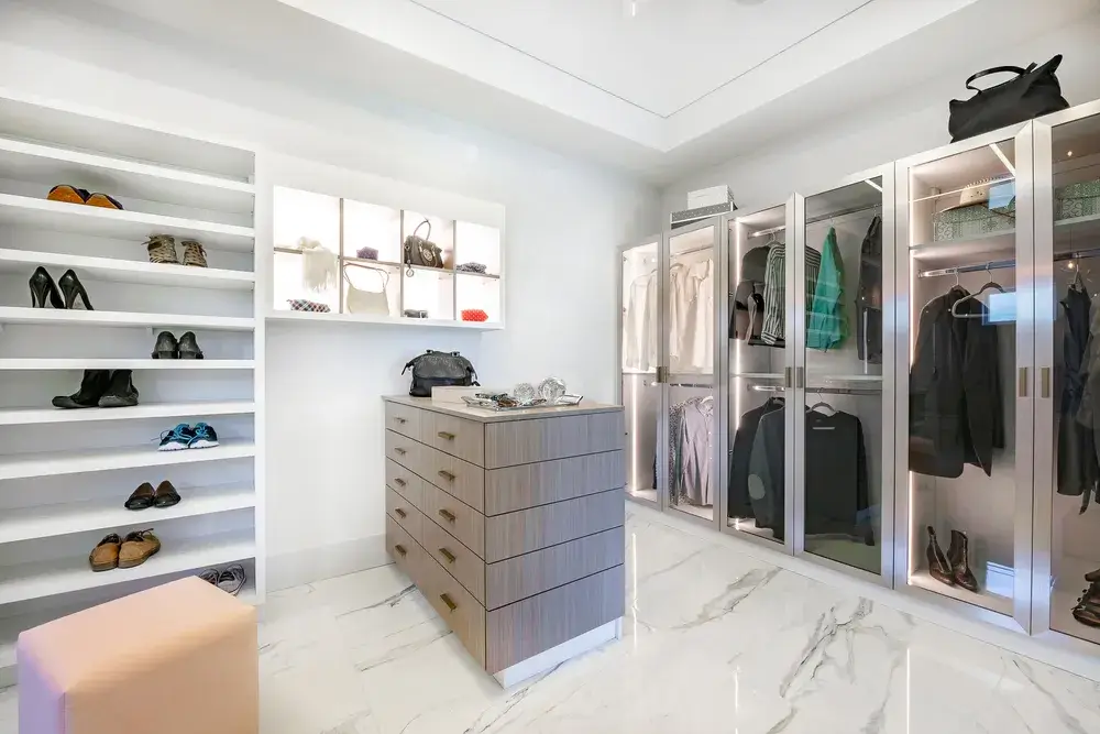 Cabina armadio: idee per inserirla in case piccole 2 Immagine di cabina armadio casa