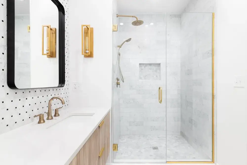 Bagno en suite: consigli per arredarlo 7 Immagine di bagno en suite piccolo