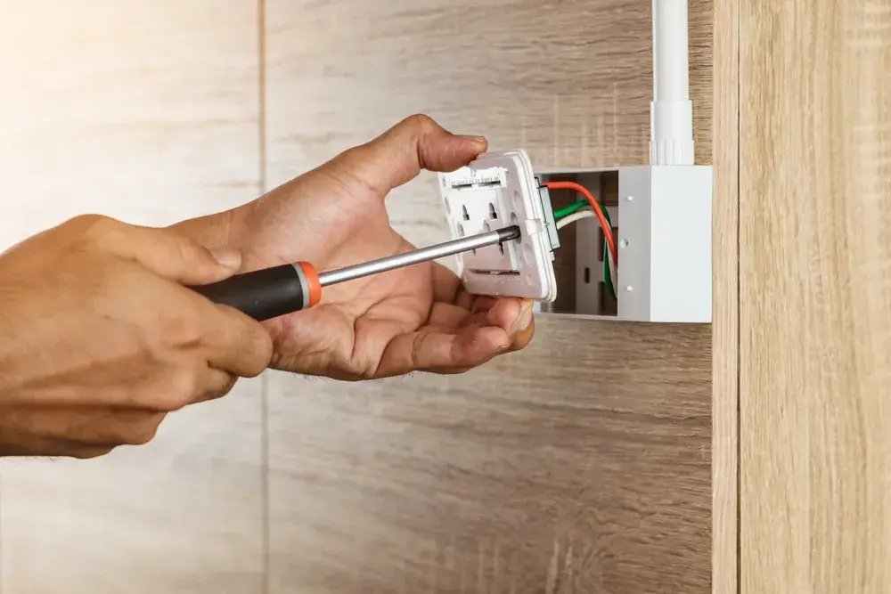 Problemi più comuni degli impianti elettrici 4 Immagine di elettricisti