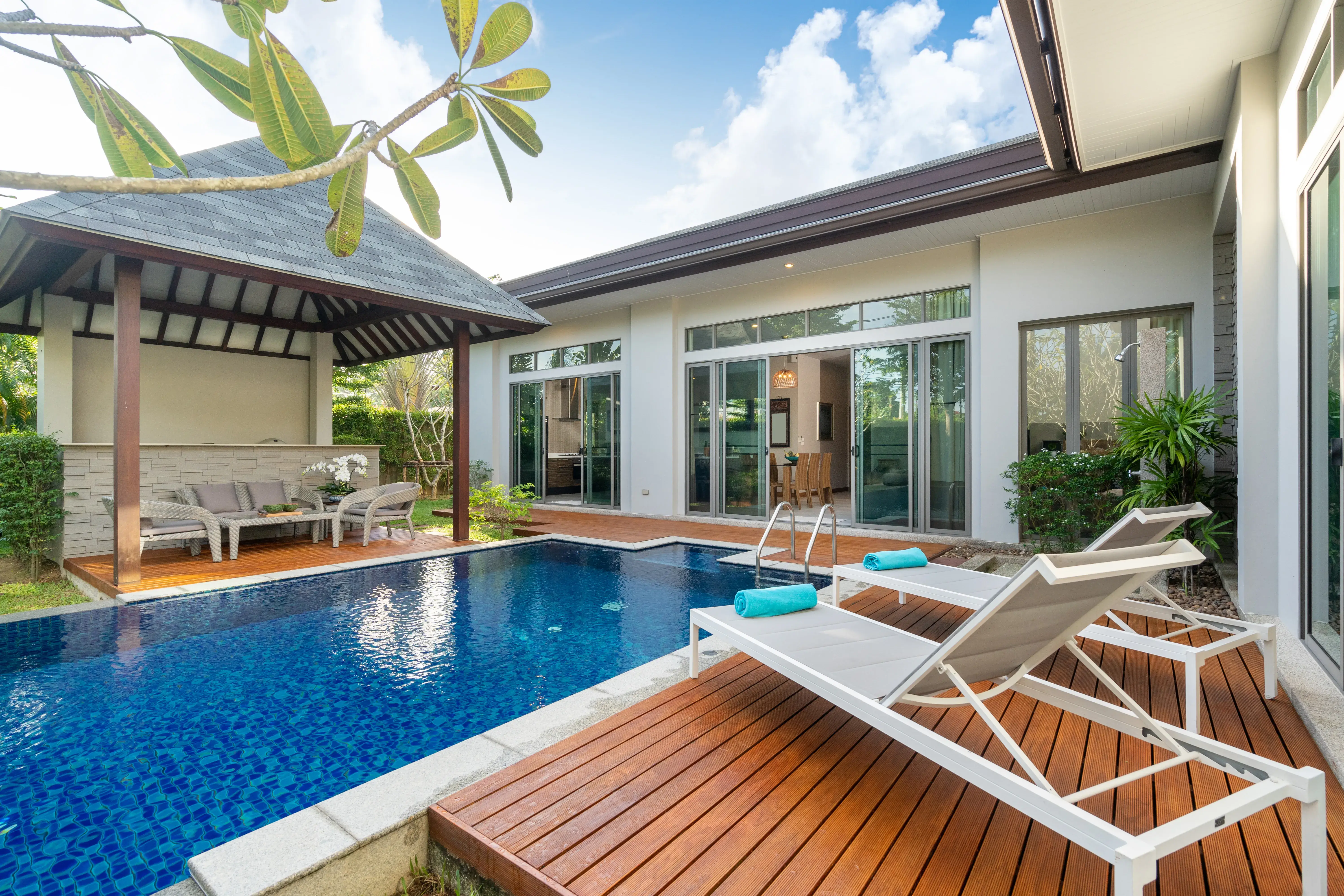Idee per rivestire la piscina 8 Immagine di piscine casa