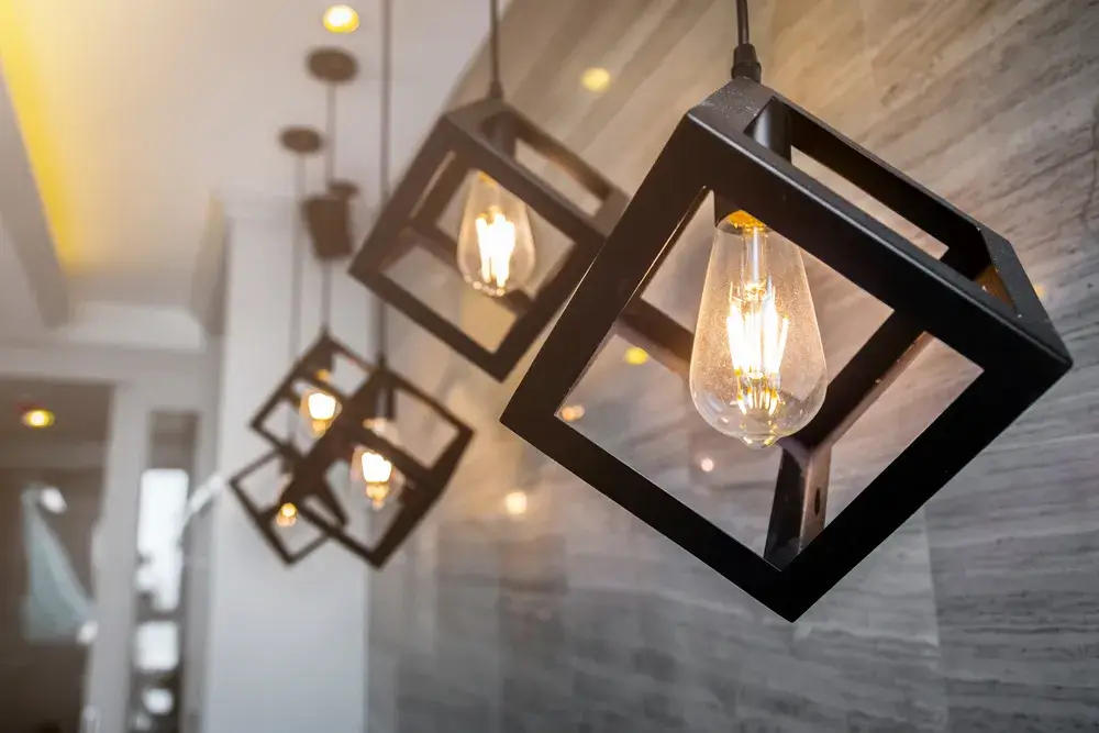 Lampadari in casa: scelta datata? 5 Immagine di lampadario design 1