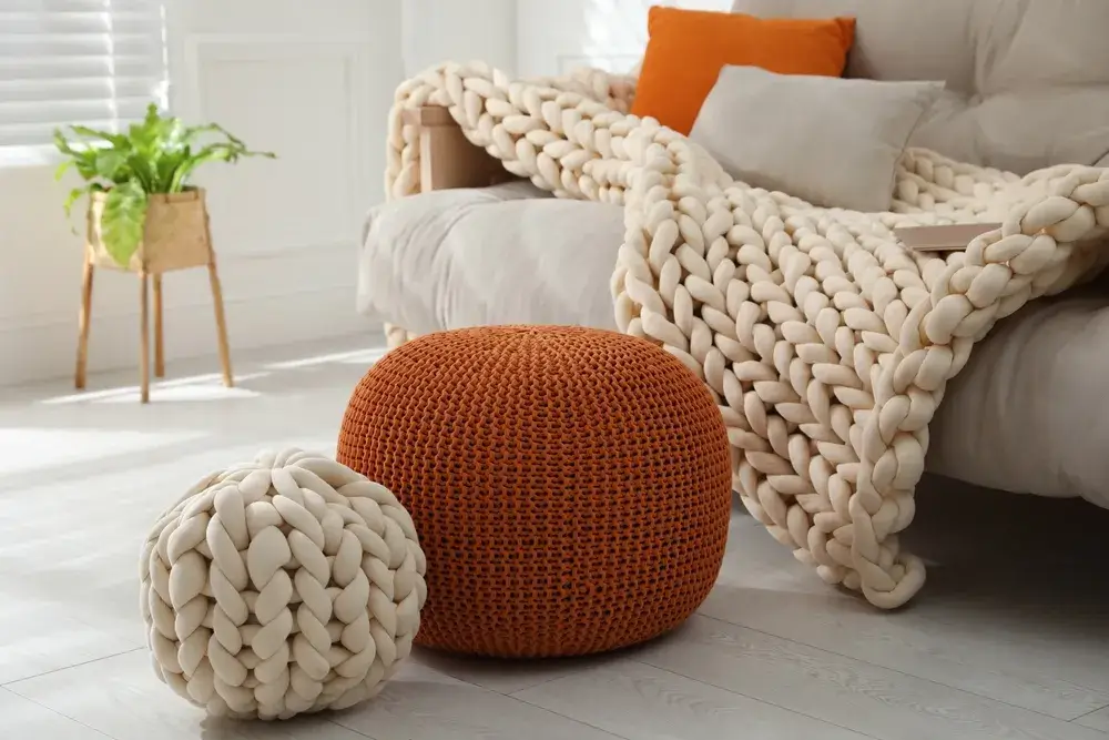 Pouf per la casa: elemento d'arredo ricco di stile 3 Immagine di pouf arredamento