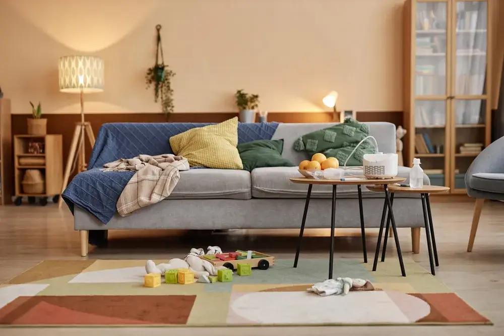 Soluzioni per rendere più grande un salotto piccolo 4 Immagine di salotto casa interno