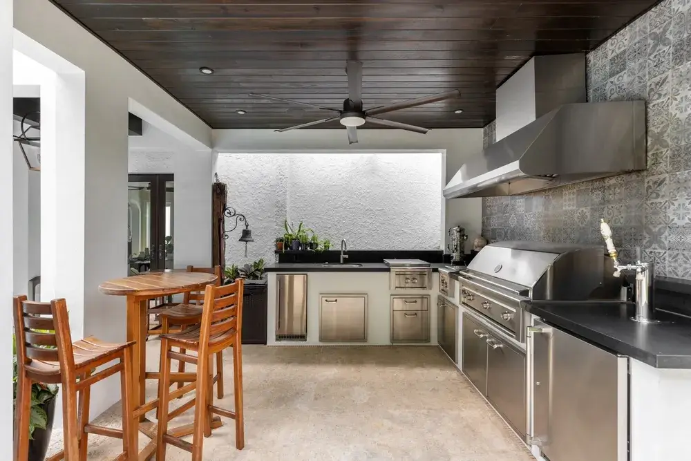 Consigli per trasformare la veranda in un soggiorno 4 Immagine di cucina veranda