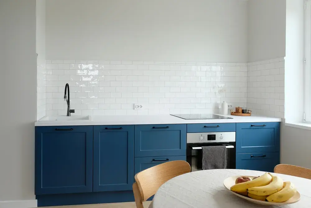 Cucina senza pensili: perché sceglierla? 1 Immagine di cucina senza pensili
