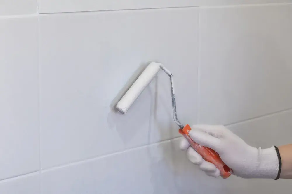 Vernici per piastrelle: quali usare? 3 Immagine di vernici bagno